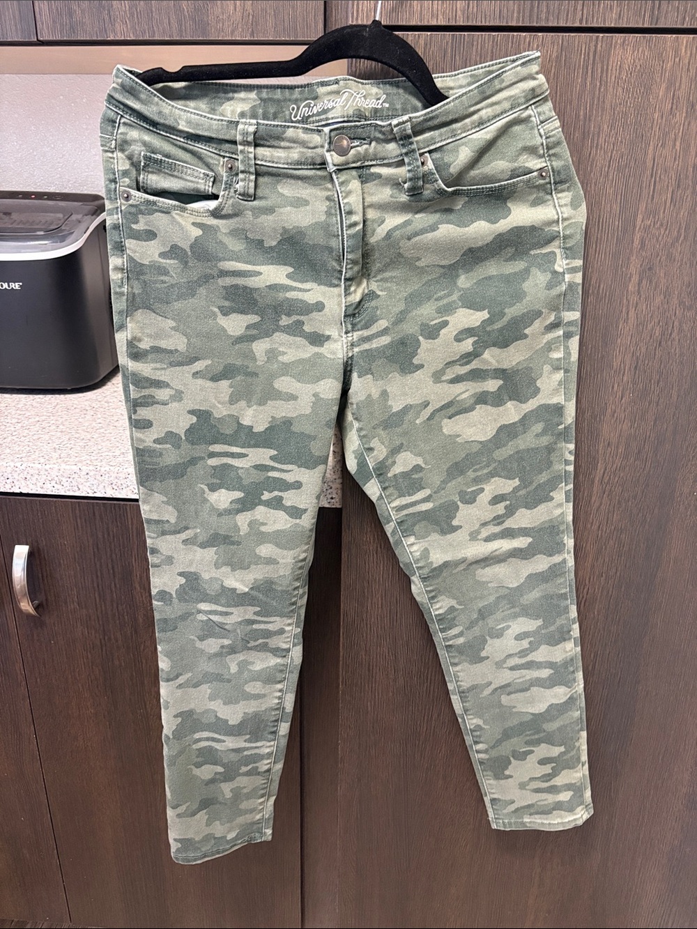 Universal Thread Green Camo Skinny Jeans